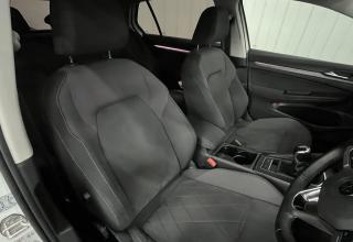 Volkswagen Golf - Image 12