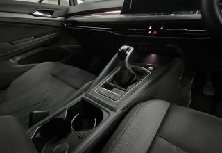 Volkswagen Golf - Image 13