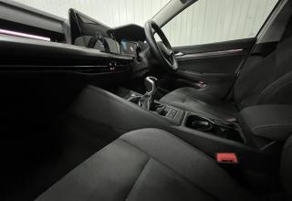 Volkswagen Golf - Image 26