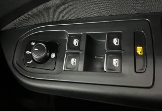 Volkswagen Golf - Image 40