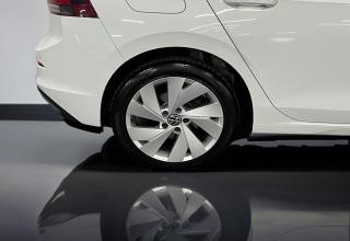 Volkswagen Golf - Image 10