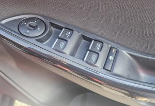 Ford Focus - Image 19