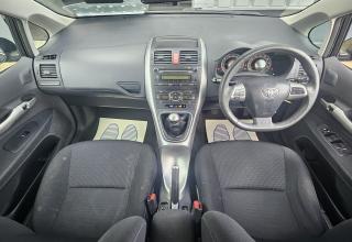Toyota Auris - Image 14