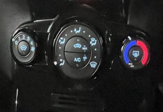 Ford Fiesta - Image 25