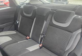 Ford Focus - Image 13