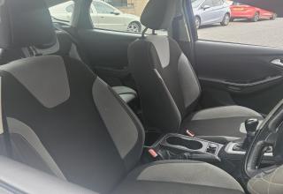 Ford Focus - Image 17