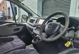 Renault Trafic - Image 10