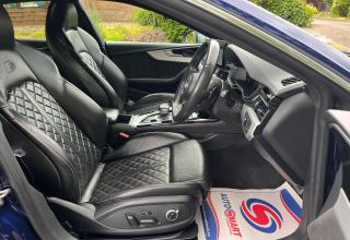 Audi S5 - Image 32