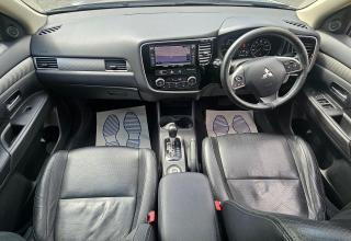 Mitsubishi Outlander - Image 10