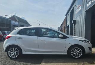 Mazda MAZDA2 - Image 7