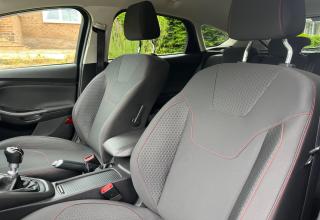 Ford Focus - Image 13