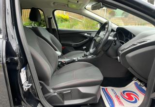 Ford Focus - Image 29