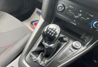 Ford Focus - Image 33