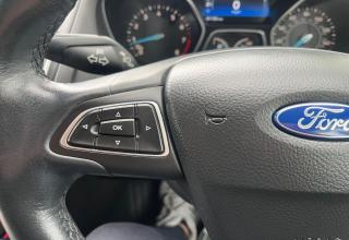 Ford Focus - Image 41
