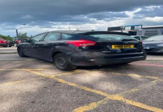 Ford Focus - Image 6
