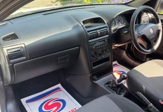 Vauxhall Astra Van - Image 13