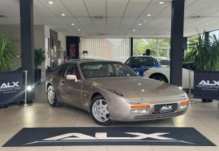 Porsche 944