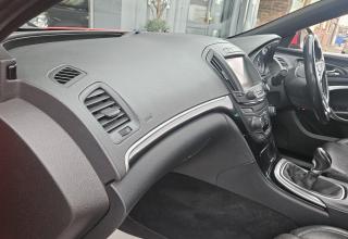 Vauxhall Insignia - Image 23