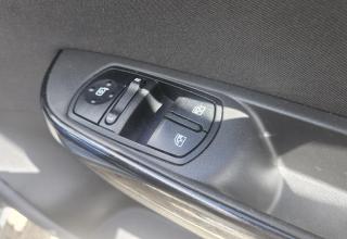 Vauxhall Corsa - Image 24