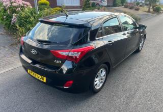 Hyundai i30 - Image 22