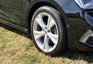 SEAT Leon photo 22