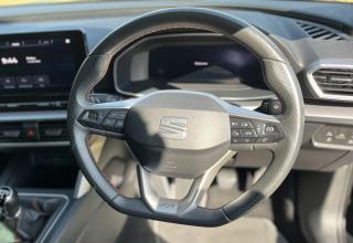 SEAT Leon photo 24
