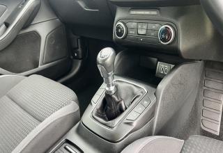 Ford Focus photo 29