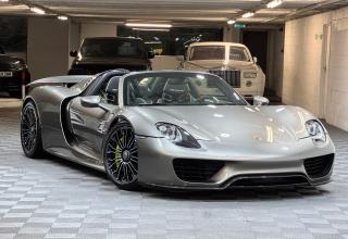 Porsche 918