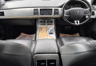 Jaguar XF - Image 27