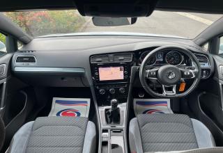 Volkswagen Golf - Image 24