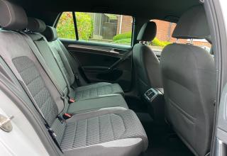 Volkswagen Golf - Image 28