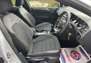 Volkswagen Golf - Image 30