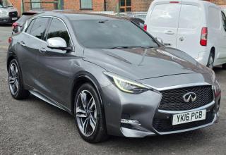 Infiniti Q30