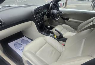 Saab 9-3 - Image 25