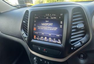 Jeep Cherokee photo 29